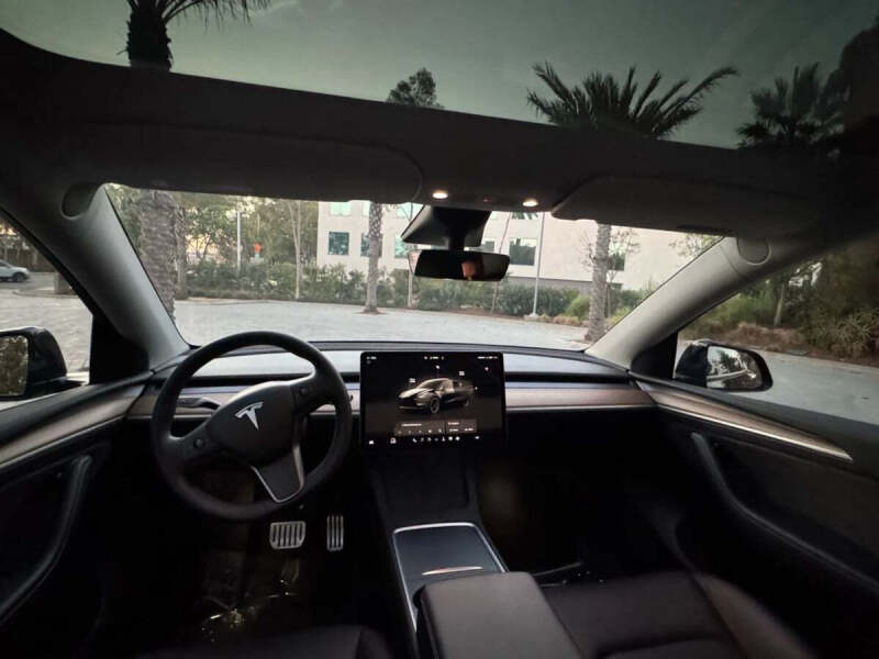 2024 Tesla Model Y Performance