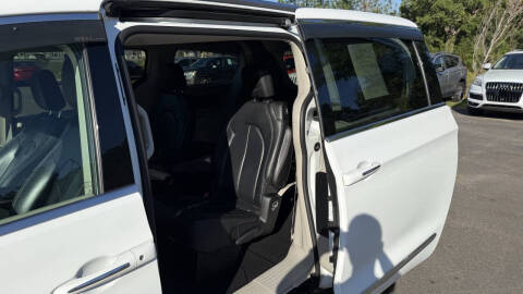 2019 Chrysler Pacifica Touring L