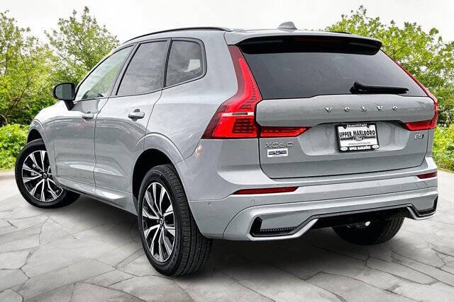 2025 Volvo XC60 B5 Plus Dark Theme