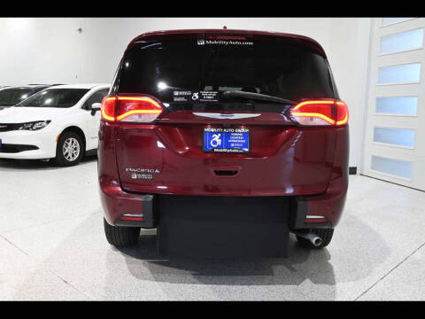 2018 Chrysler Pacifica Touring Plus