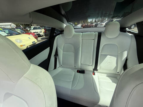 2019 Tesla Model 3 Standard Range Plus