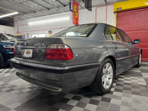 2001 BMW 7 Series 740iL