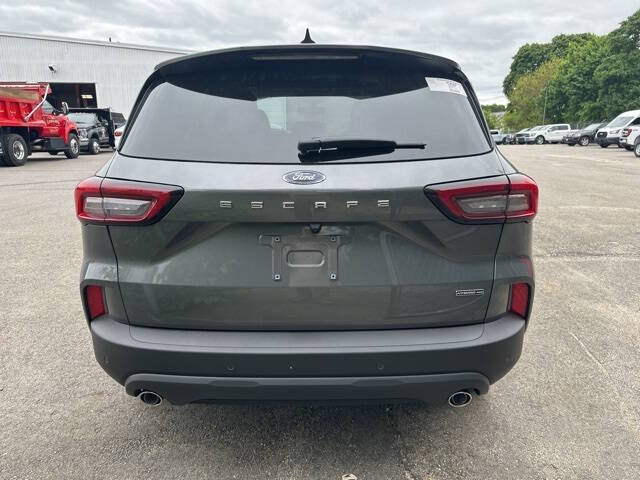 2025 Ford Escape Hybrid ST-Line Select