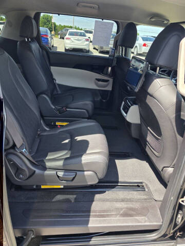 2022 Kia Carnival SX
