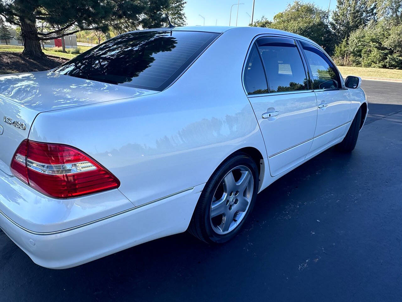 2006 Lexus LS 430 for sale at Genuine Motors in Schaumburg, IL