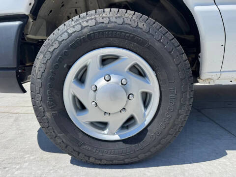 2017 Ford E-Series