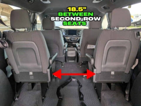 2024 Chrysler Pacifica Touring