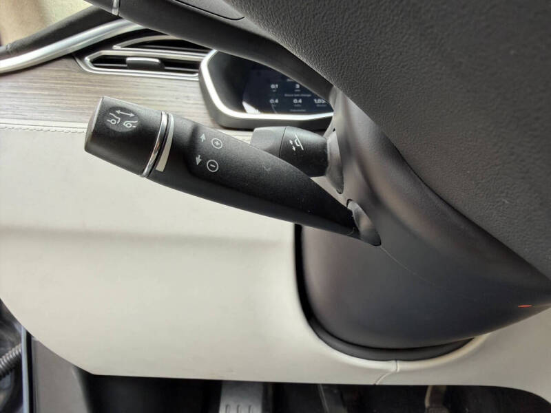 2016 Tesla Model S