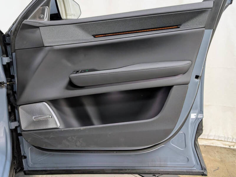 2025 Polestar 3 Launch Edition