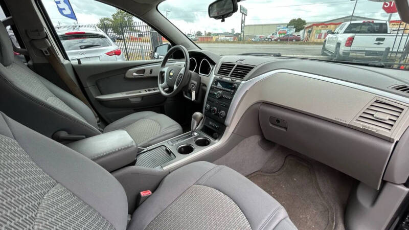2012 Chevrolet Traverse LS