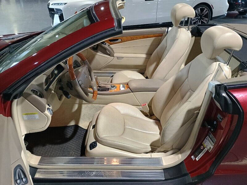 2008 Mercedes-Benz SL-Class 28