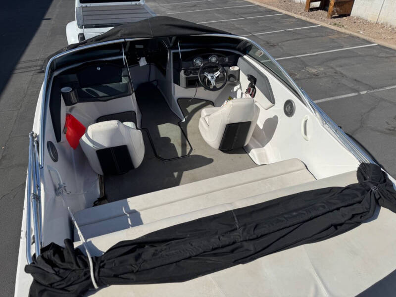 2017 Four Winns 190 Freedom