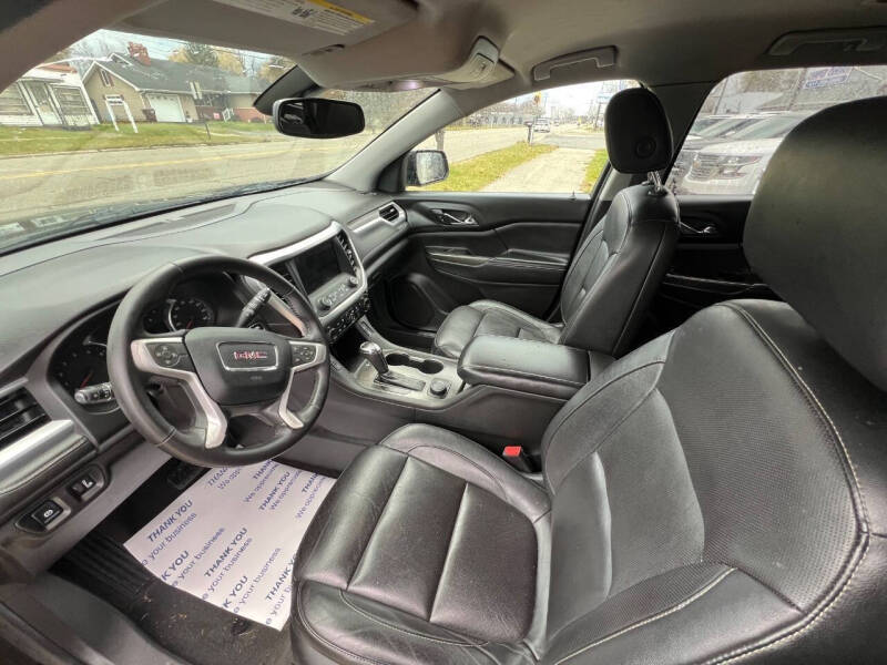 2017 GMC Acadia SLT-1