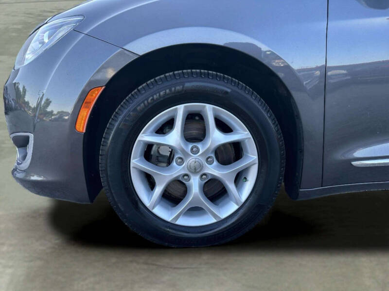 2018 Chrysler Pacifica Touring L Plus