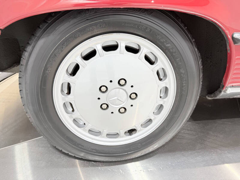 1988 Mercedes-Benz 560-Class 560 SL