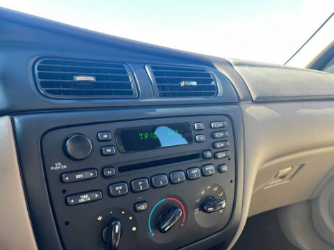 2001 Ford Taurus SES