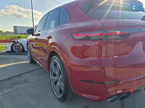 2022 Porsche Cayenne S