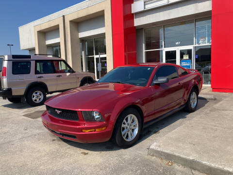 2005 Ford Mustang for sale at Thumbs Up Motors in Ashburn GA