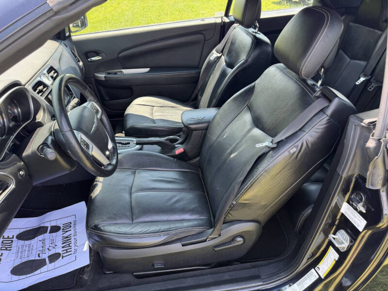2012 Chrysler 200 Limited