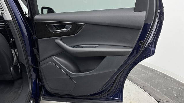 2022 Audi Q7 quattro Premium 45 TFSI