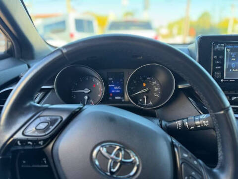 2018 Toyota C-HR XLE Premium