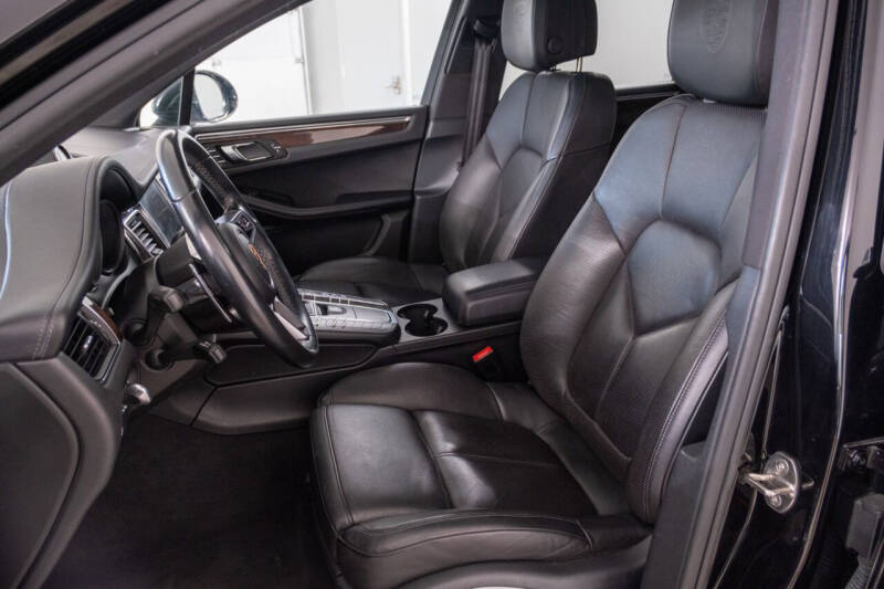 2017 Porsche Macan S