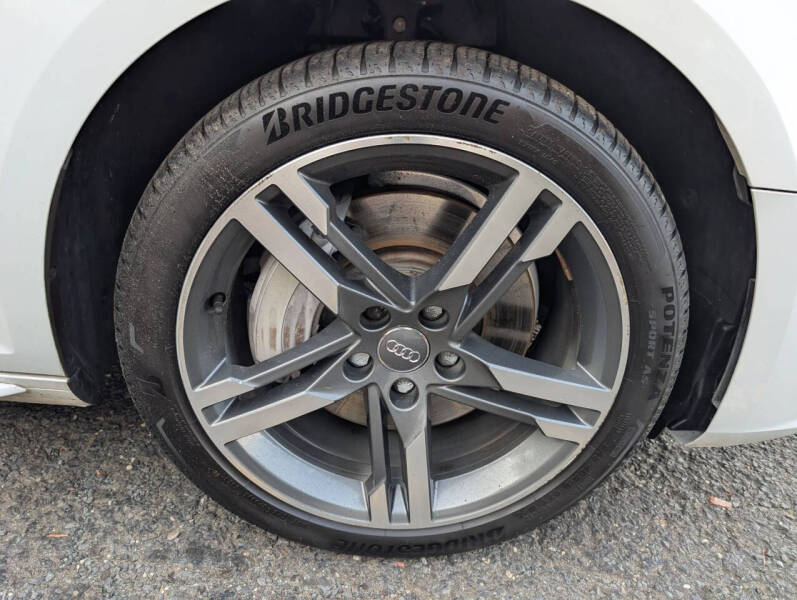 2017 Audi A4 2.0T quattro Premium Plus