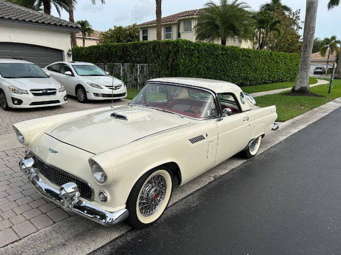 1956 Ford Thunderbird