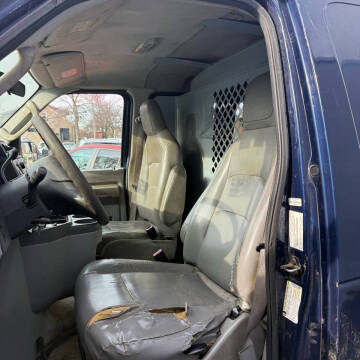 2011 Ford E-Series E-350 SD