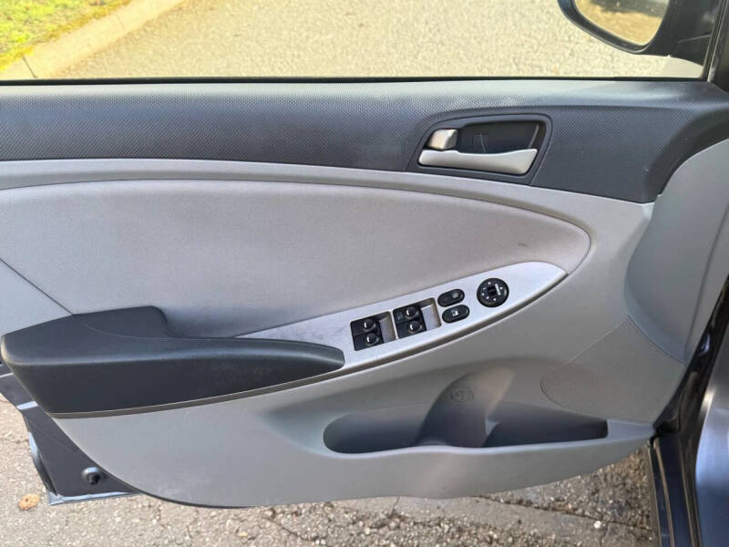 2017 Hyundai Accent