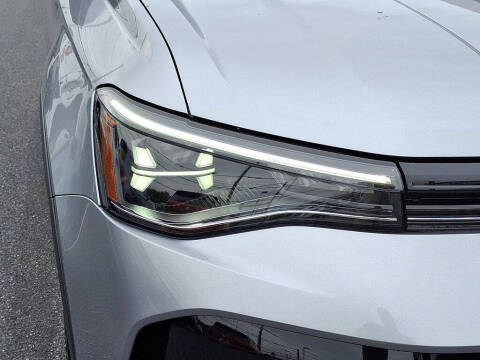 2025 Volkswagen Taos SE 4Motion