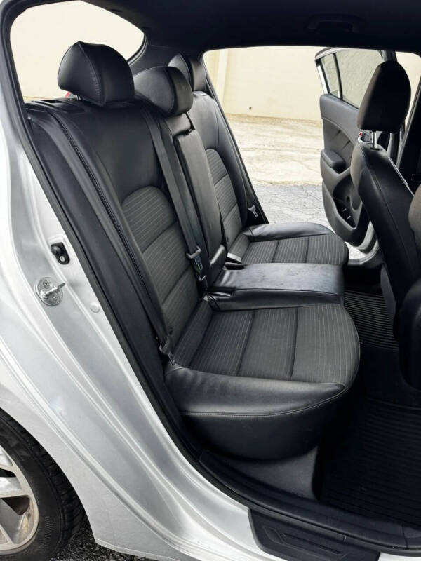 2015 Kia Forte5 SX