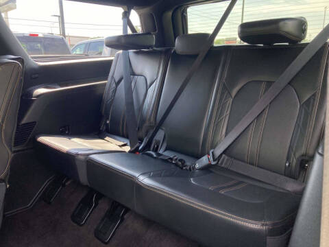 2023 Ford Expedition MAX Platinum