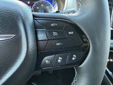 2024 Chrysler Pacifica Touring