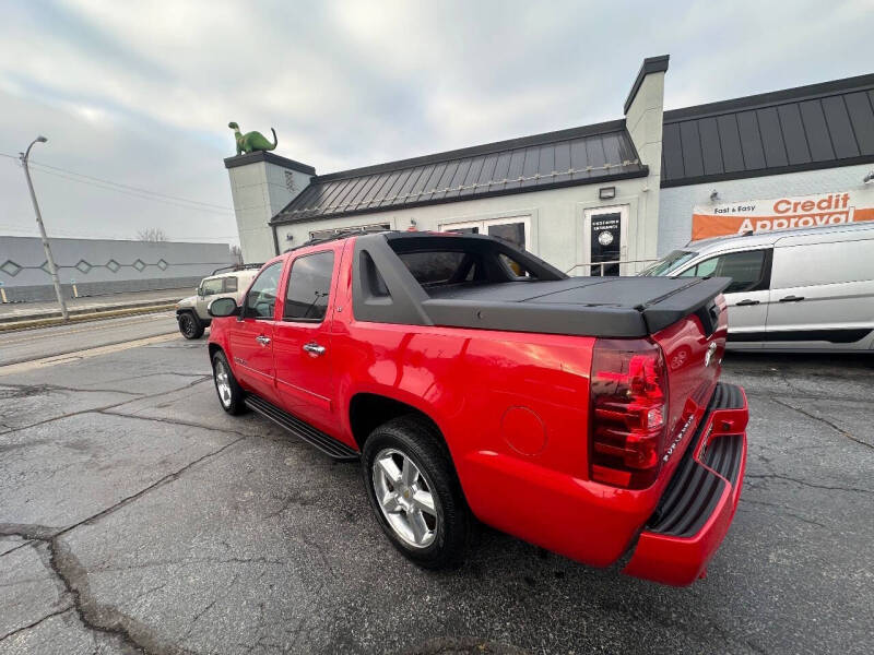2011 Chevrolet Avalanche LT