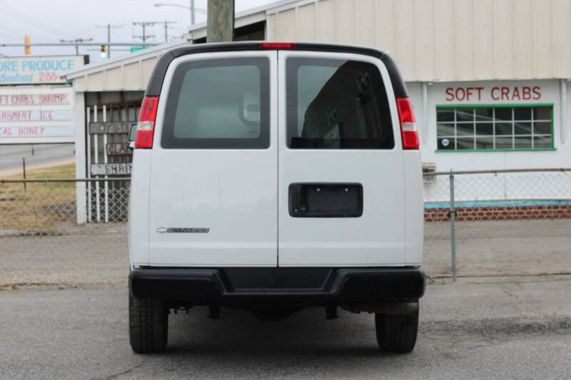 2019 Chevrolet Express 2500