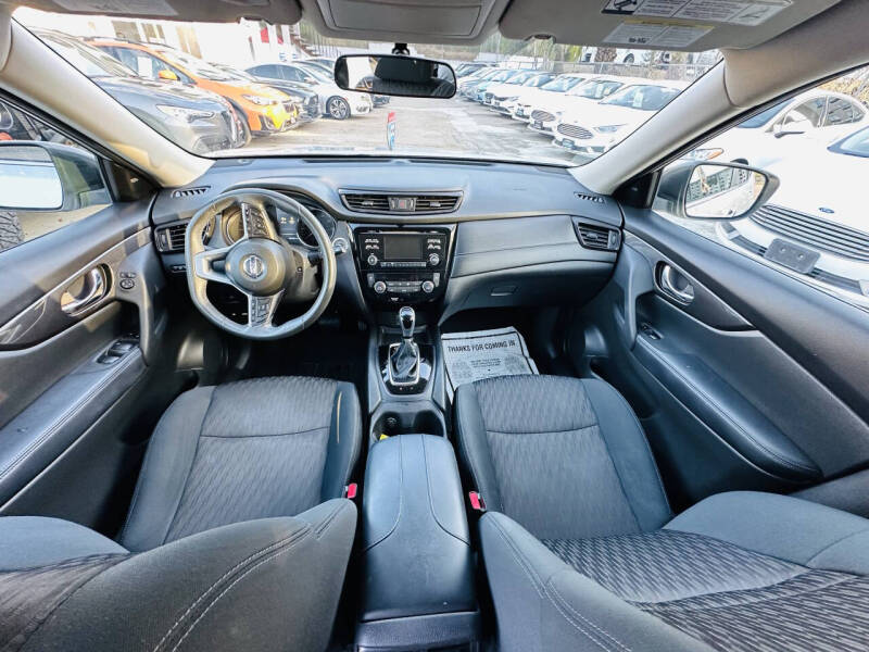 2017 Nissan Rogue Hybrid SV