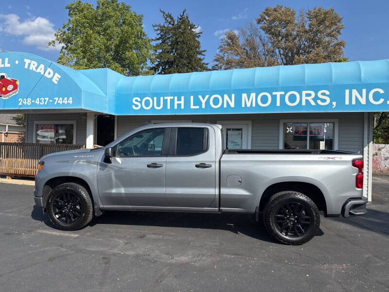 2023 Chevrolet Silverado 1500 Custom