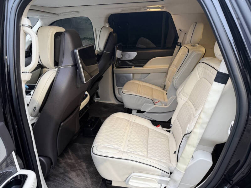 2019 Lincoln Navigator Black Label