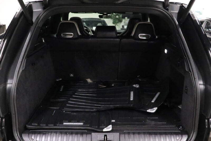 2018 Land Rover Range Rover Sport SVR