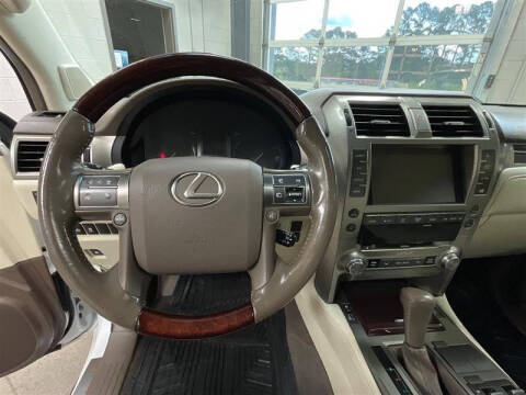 2017 Lexus GX 460