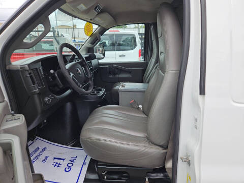 2016 GMC Savana 3500