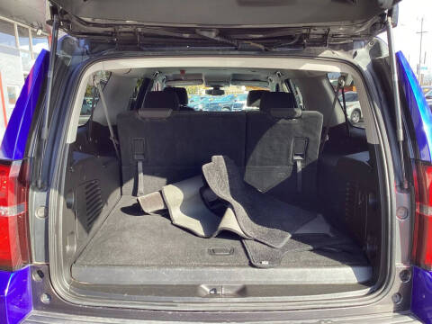 2017 Chevrolet Suburban LS