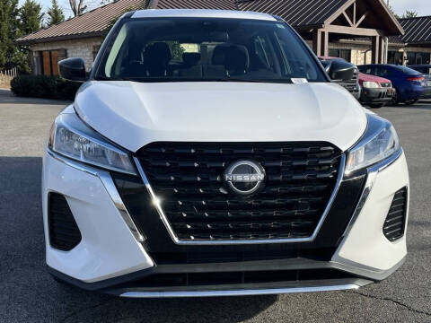 2023 Nissan Kicks S