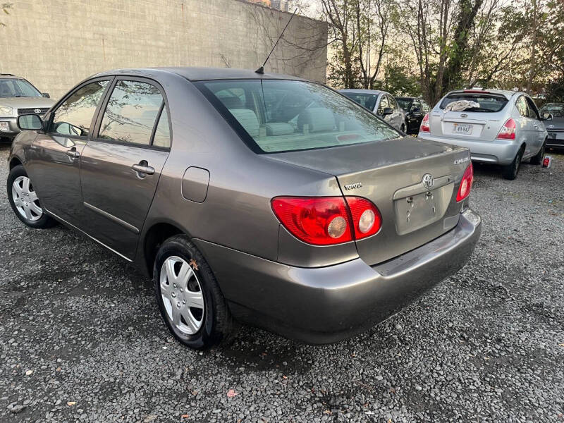 2006 Toyota Corolla LE photo 6