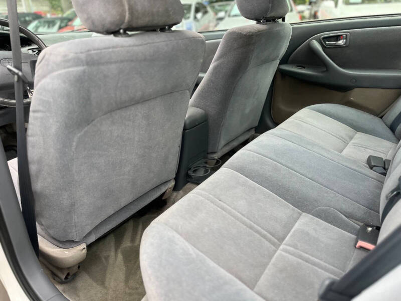 2001 Toyota Camry LE