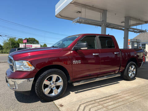 2017 RAM 1500 SLT