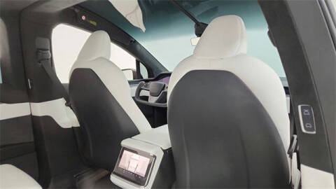 2022 Tesla Model X Plaid