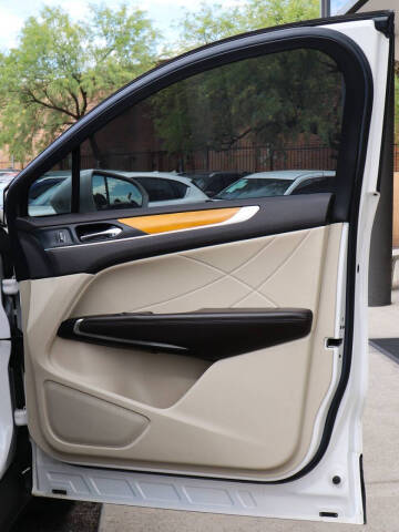 2019 Lincoln MKC Select