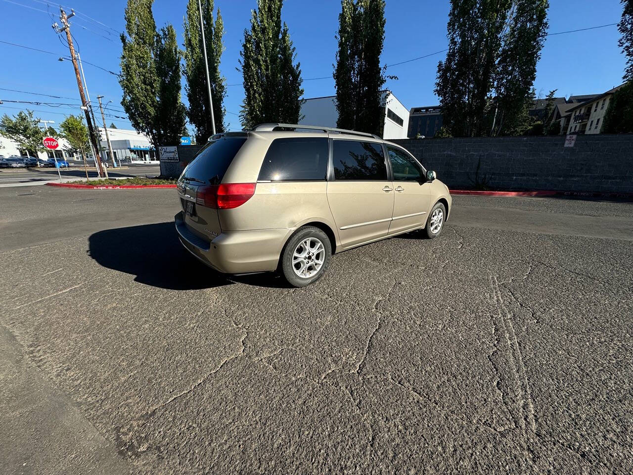 2005 Toyota Sienna for sale at Worldwide Auto in Portland, OR